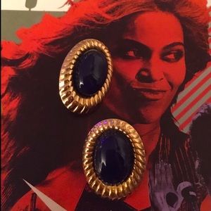 BOGO💞 Gold and black vintage earrings